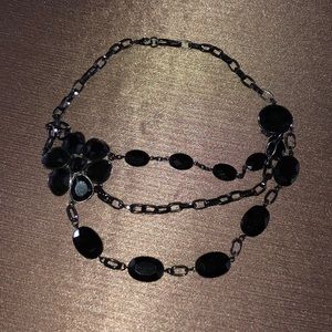Black flowers necklace